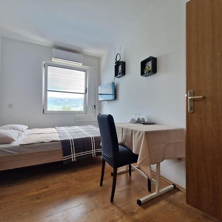 Ensuite Stay Rooms Split Exterior foto