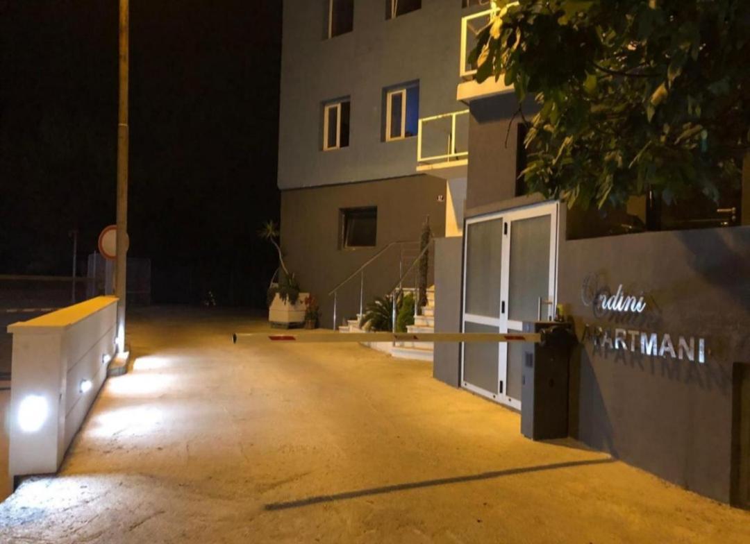 Ensuite Stay Rooms Split Exterior foto