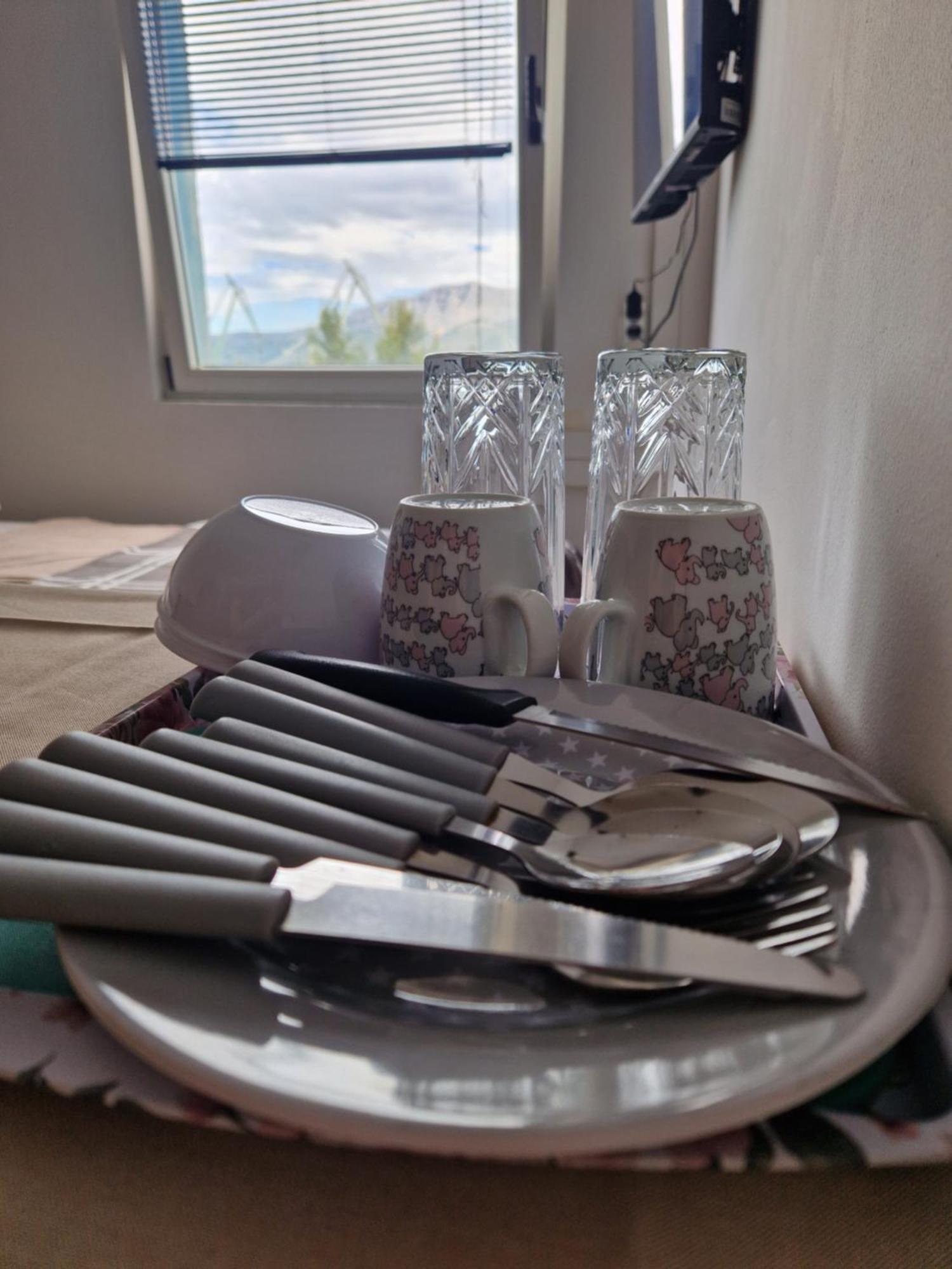 Ensuite Stay Rooms Split Exterior foto