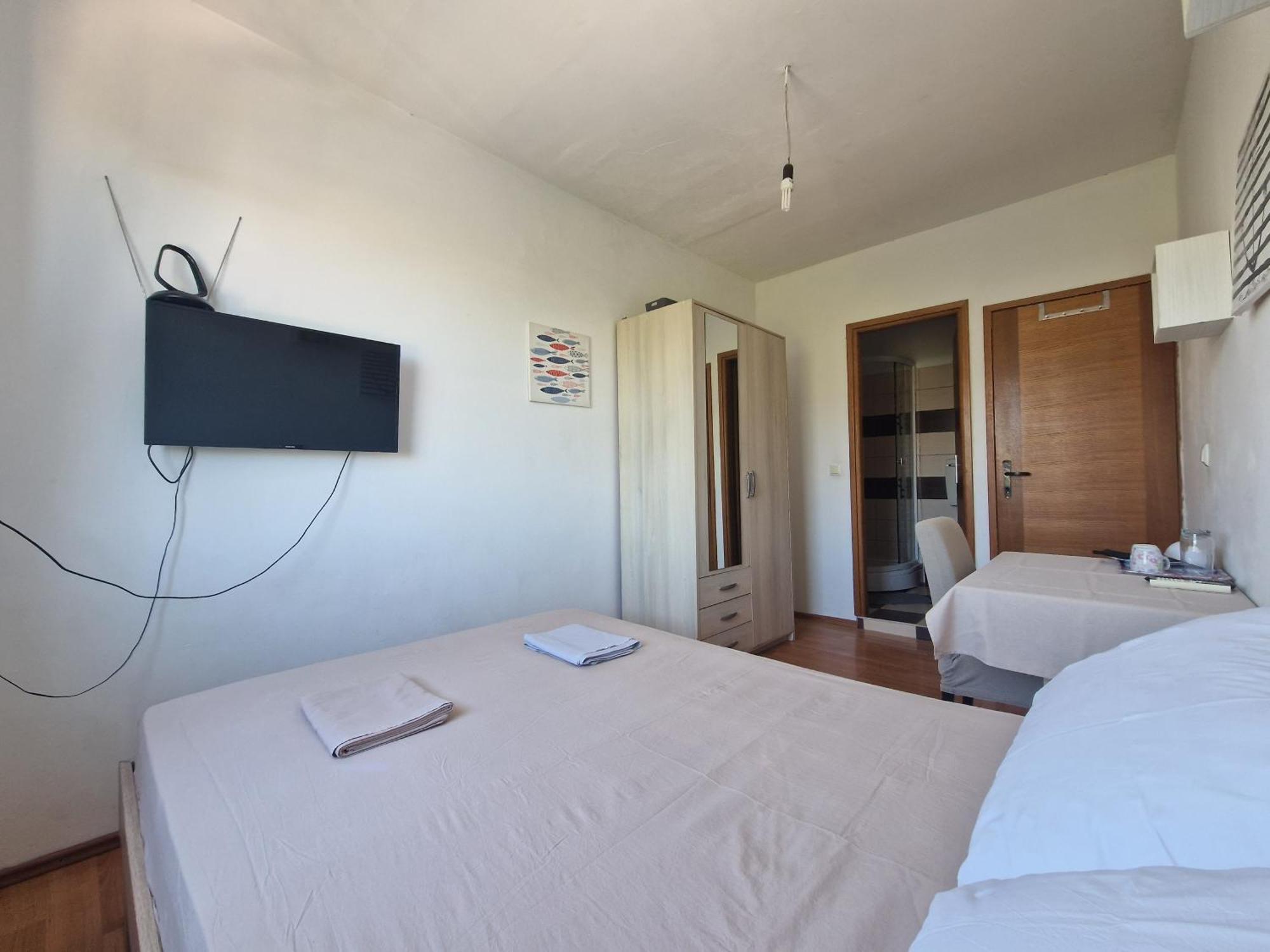 Ensuite Stay Rooms Split Exterior foto